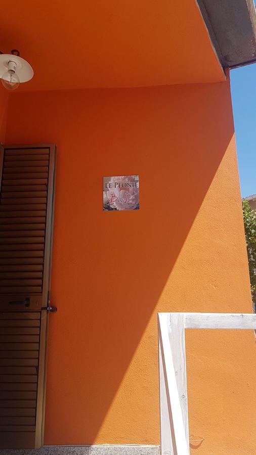 B&B Le Peonie Badesi Exterior foto